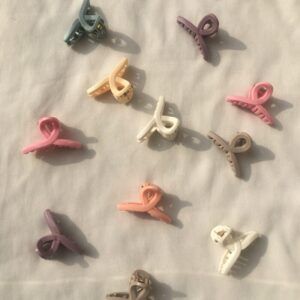 Small cross claw clips