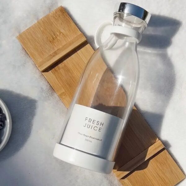 Mini Portable Electric Juicer