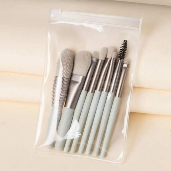 8 Pc Makeup Brushes Pack - Image 2