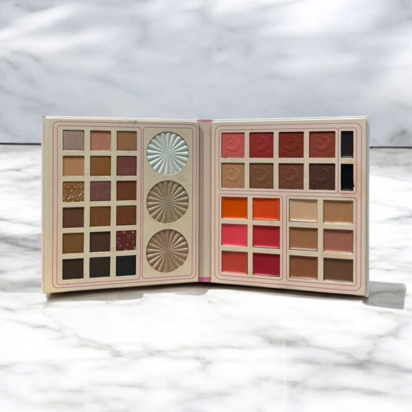 Moccallure All in One Makeup Kit - Image 2