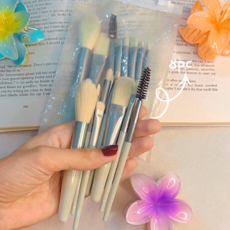 8 Pc Makeup Brush Pack