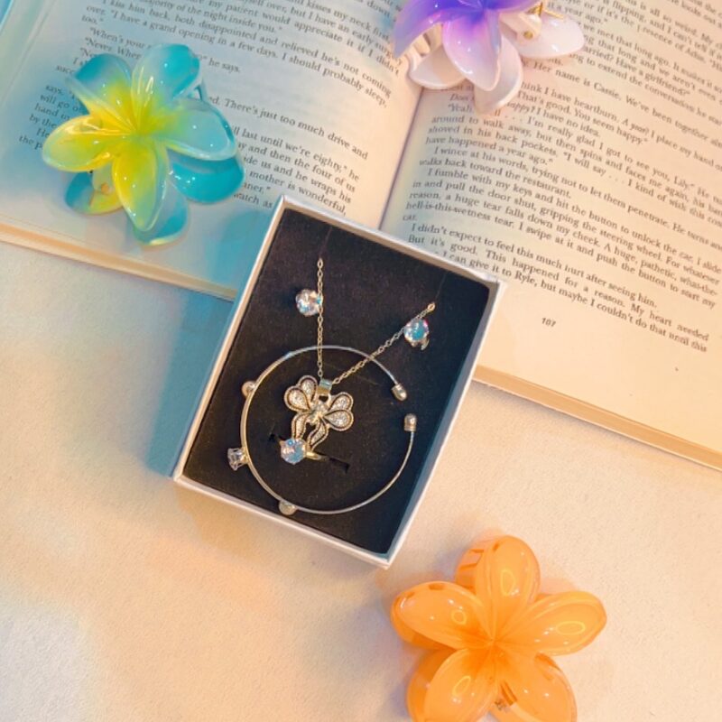 Complete Jewelry Box Gift Set